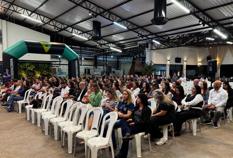 Público presente durante o Conecta Fartura
