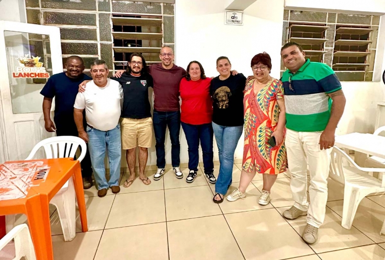 Leandro participou de um encontro informal no Bod’s Lanche com a militância progressista da cidade