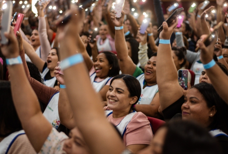Entidade abre mais de 800 vagas para Cuidadores de Alunos com Deficiência em cidades do Interior; região de Avaré está na lista