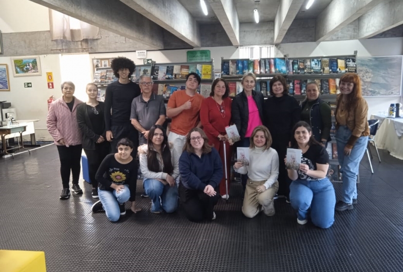 Biblioteca Municipal realiza 1º encontro do Clube de  Leitura “Fartura Literária”
