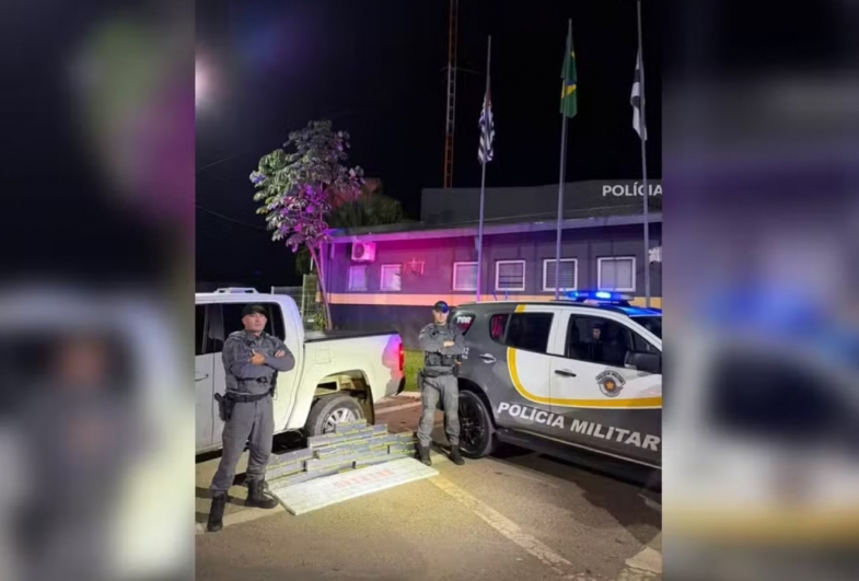Argentino é preso com celulares premium escondidos em fundo falso de carro em  Capão Bonito