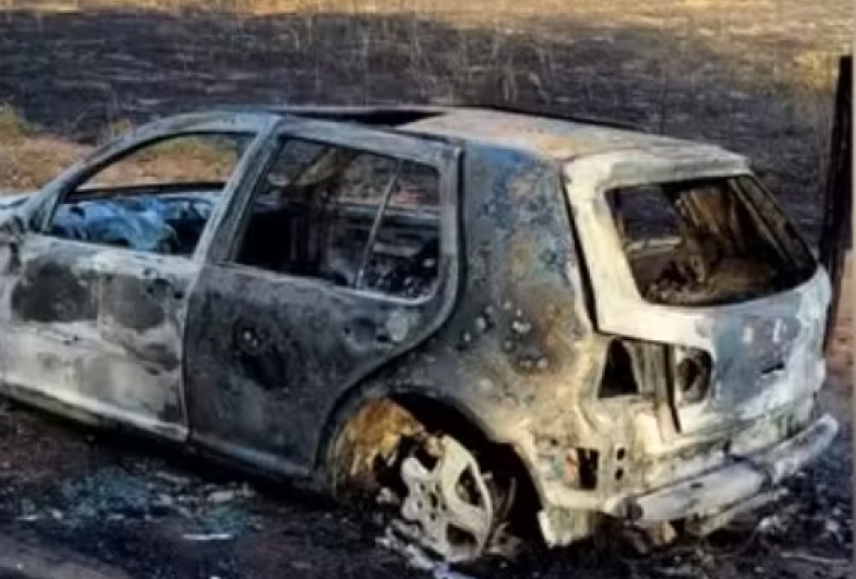 Fogo em veículo se espalha e devasta plantação de cana entre Itatinga e Avaré