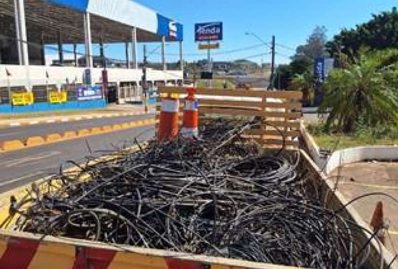 CPFL Santa Cruz realiza plano para organização e limpeza de cabos de telecomunicação em Avaré