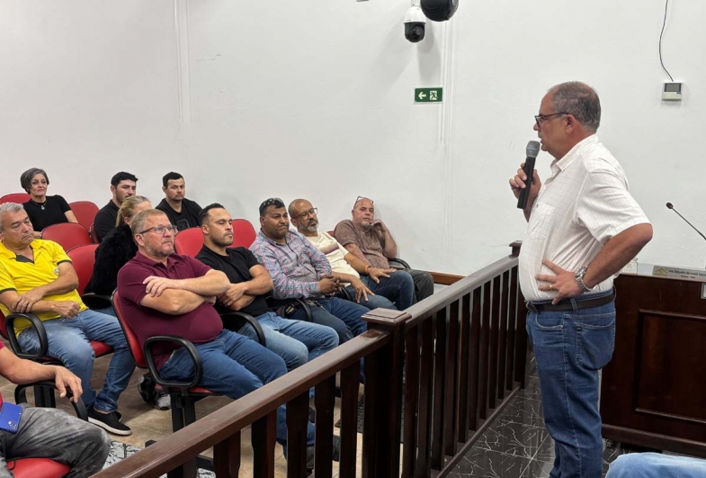 Prefeito Marcão do Haras detalhou o cronograma do projeto e respondeu aos questionamentos dos empresários presentes