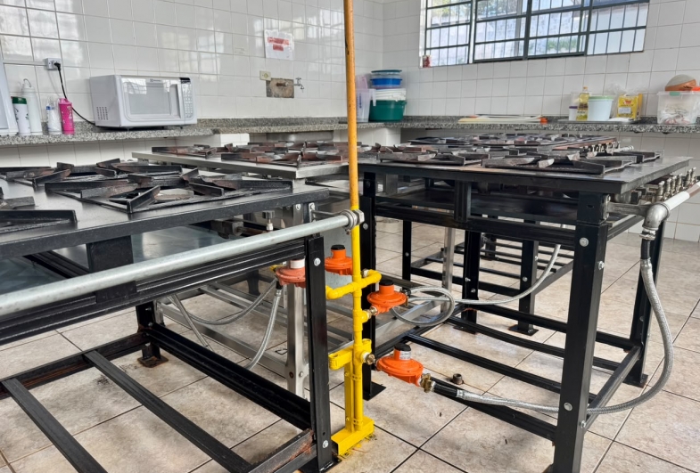 Cozinha Piloto de Timburi recebe melhorias no sistema de gás
