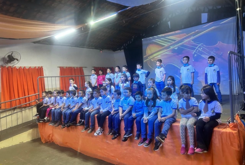 Danças e músicas foram apresentadas