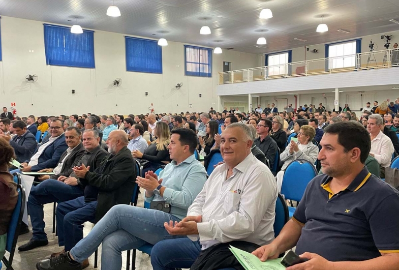 Prefeitos da região durante o Ciclo de Debates do TCE-SP