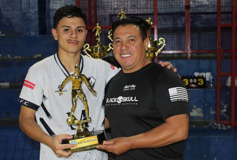 Matheus Ribeiro foi artilheiro do torneio