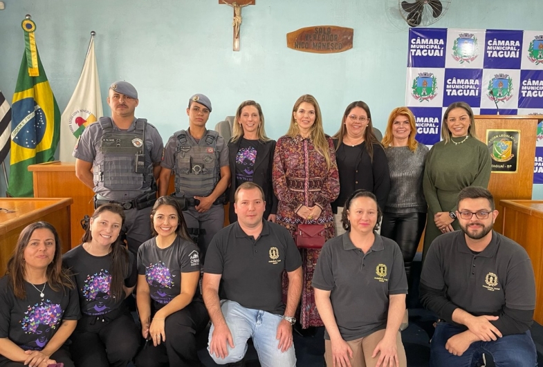 Cabo PM Nunes, Soldado PM Tatiane, primeira-dama Pety, Chanceler e Vice-reitora  Jurídica Dra Maria Cristina, Ana Paula, Dra Simone e Dra Raquel,  Karen, Gisele, Paloma, Diego, Amanda e Isaac