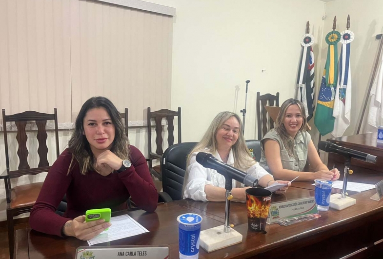 Vereadoras Ana Carla Teles, Conceição e Camila Bagnatori