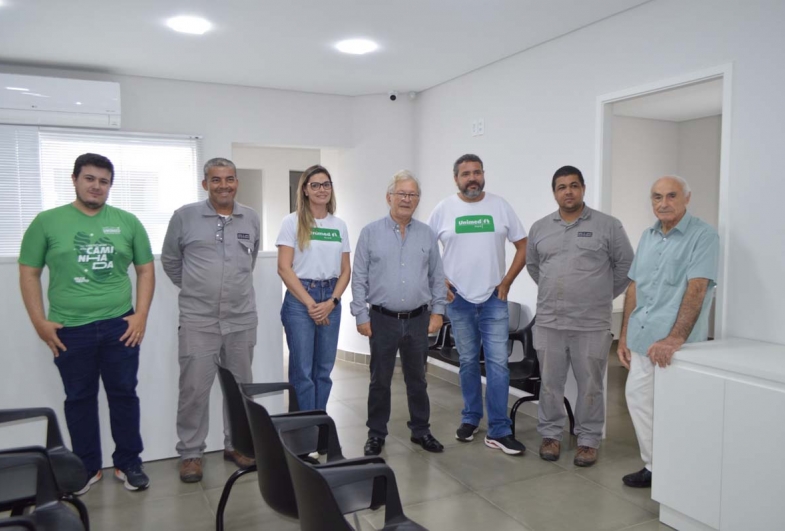 Gestor Luiz Daniel, Edilson da manutenção, gestora Priscilla, Dr. Nilton, gestor  Aldemir, Jorge da manutenção e Dr. Paulo Massud, diretor superintendente