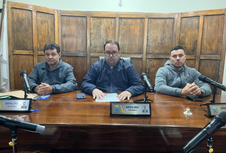Câmara de Timburi aprova três projetos em sessão extraordinária