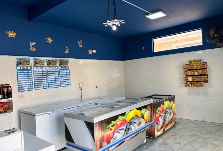 O espaço do Empório do Peixe é intimista e acolhedor