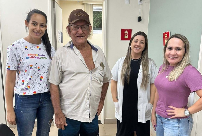 Equipe do ESF São Caetano, Enfermeira Isabela, Técnica  de enfermagem Karen e Adrielen durante a ação