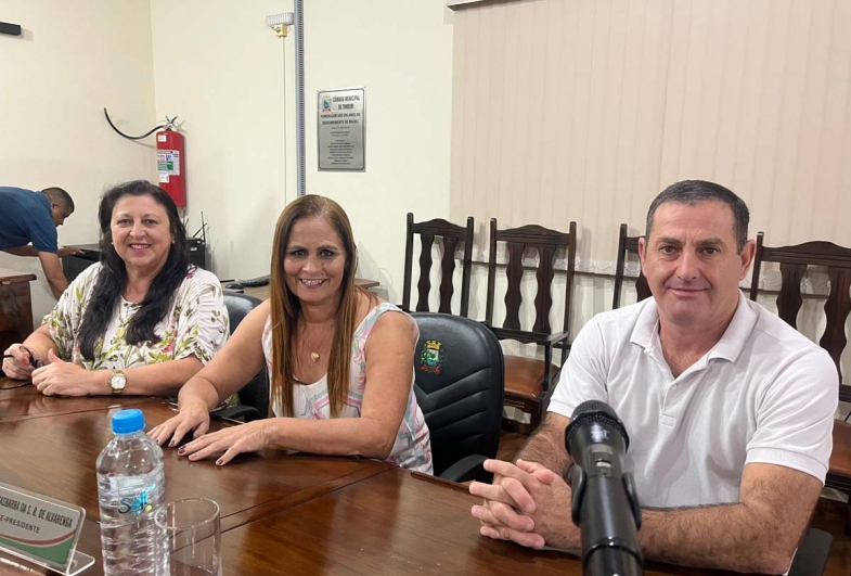 Vereadora Leila Naldi, vereadora Preta  e vereador Rivael Leme dos Santos