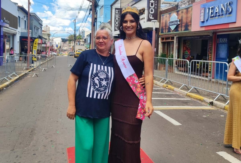 Edna Mechi e Rainha Vitória dos Santos