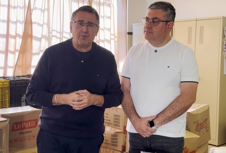 Prefeitura de Avaré entrega cestas básicas a alunos durante o recesso escolar