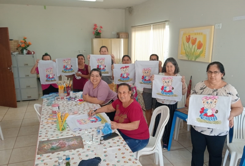 Cras promove oficinas de artesanato em Tejupá