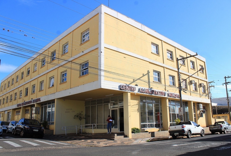 Refis 2026 garante parcelamento de débitos municipais em até 24 parcelas