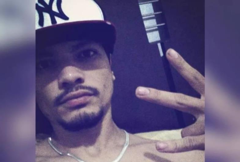 Polícia encontra corpo de jovem enterrado em aterro sanitário