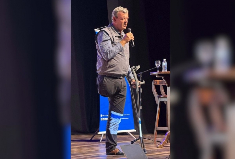 Lars Grael retorna a Piraju e celebra legado da canoagem