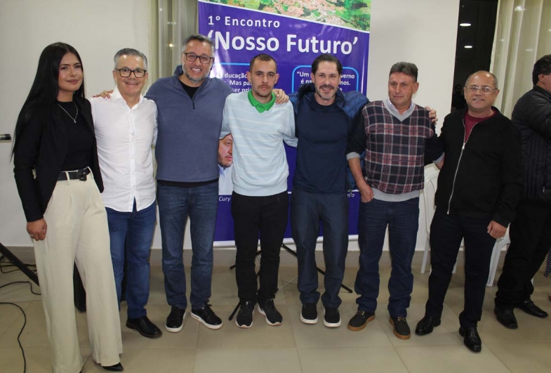 Maria, Isnar Freschi, deputado João Cury,  Rodolfo Fanganiello, Leandro Mapa,  Dito Pé de Ferro e Niltinho