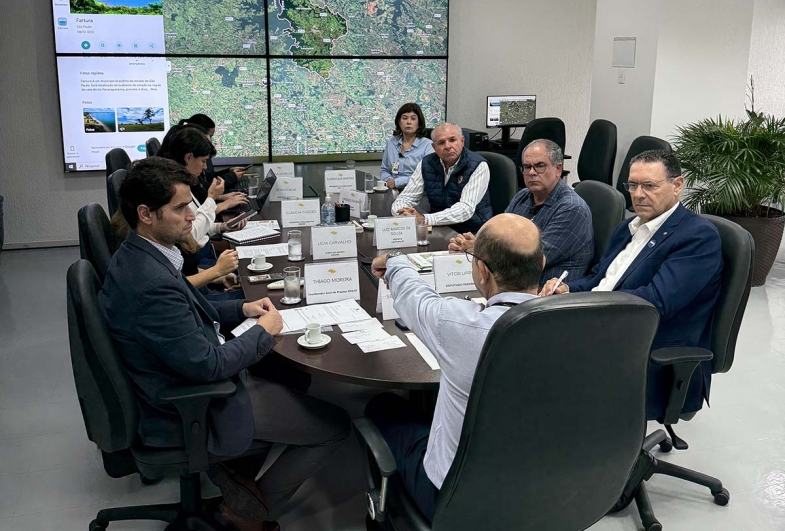 Reunião no Departamento de Estradas de Rodagem do Estado de São Paulo (DER)