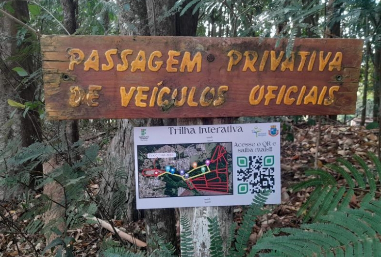 Informações são visualizadas pelos visitantes por meio de QR Code