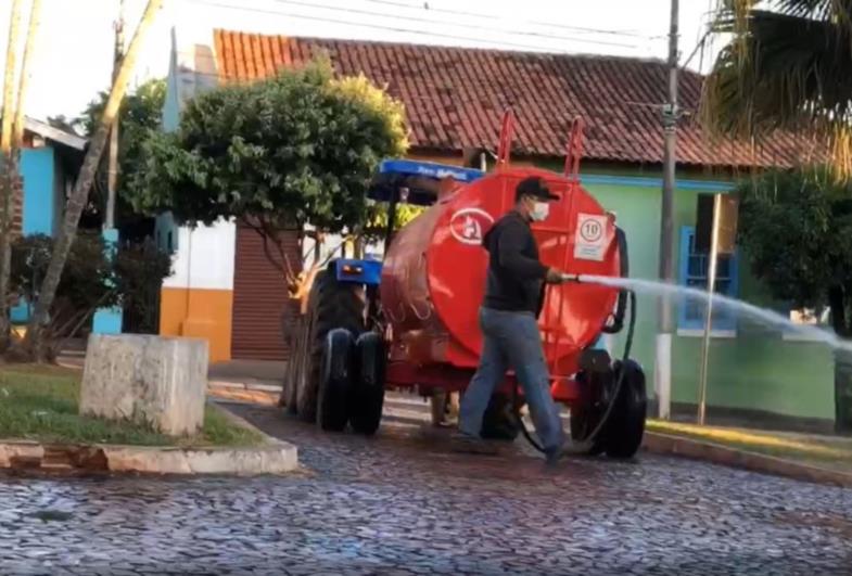 Prefeitura e Sabesp continuam higienizando pontos estratégicos da cidade de Fartura