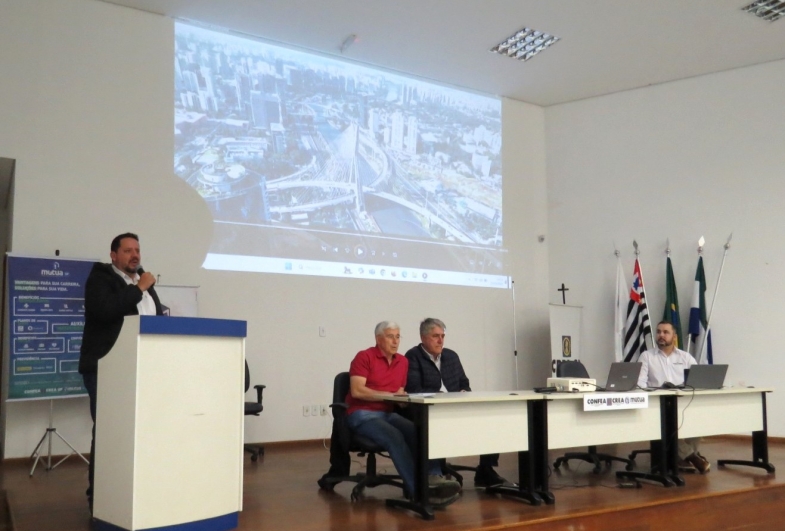 Capacitação discute sistema digital de aprovação projetos que entra em vigor no dia 1º em Avaré