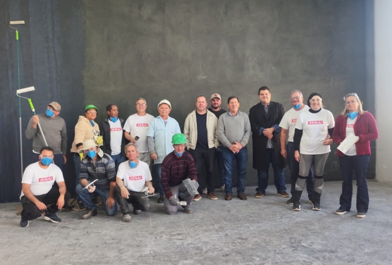 Curso de pintura do SENAI inicia parte prática no Centro Cultural de Avaré