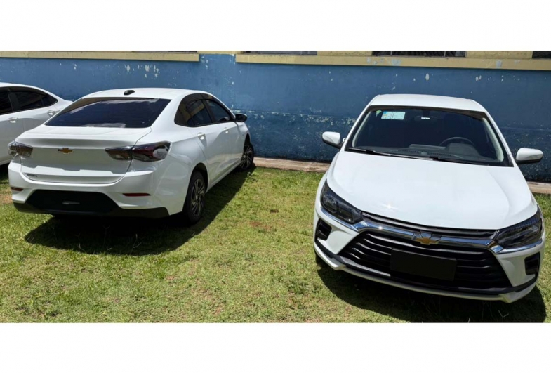 Os dois carros já estão na prefeitura e em  breve estarão a disposição da população