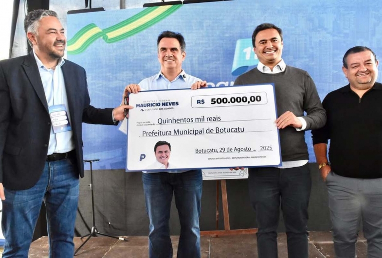 Prefeito de Botucatu Fabio Leite, Senador Ciro Nogueira,  Deputado Federal Maurício Neves e prefeito  de São Manuel Odirlei Félix