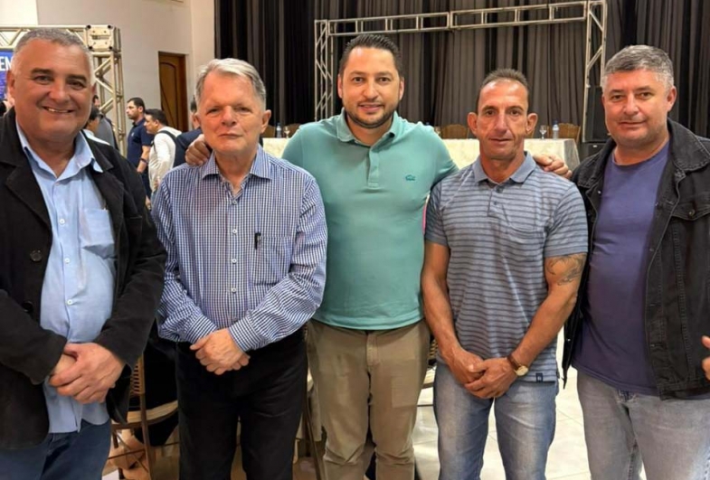 Prefeito João da Tapera, deputado estadual Mauro Bragato, Marco Vinholi, vereador Bodinho e vereador Rodrigo Fuloni
