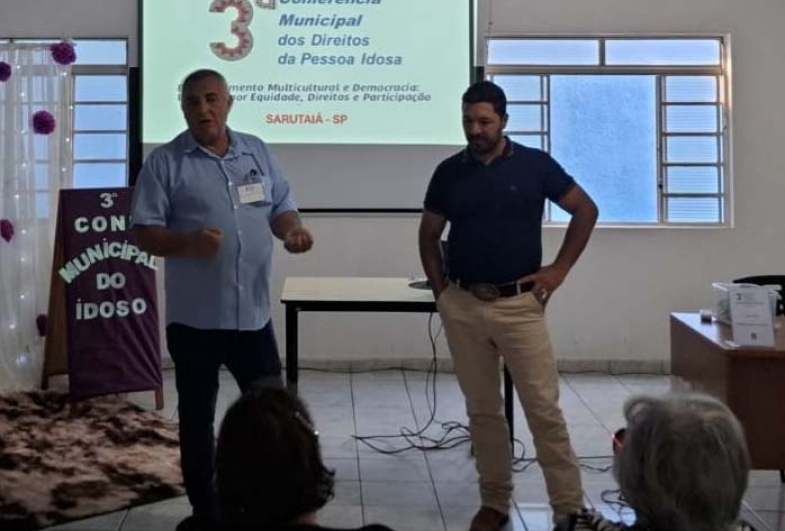 Prefeito João da Tapera e vice Gango conversaram com os presentes, e também ouviram sugestões