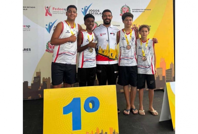 Atletas de Timburi conquistam classificação para a fase nacional do vôlei em Praia Grande