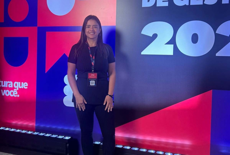 Secretária Thais Francini