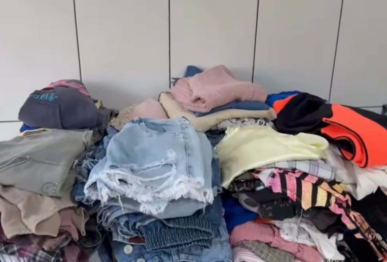 Todas as roupas e cobertores foram entregues