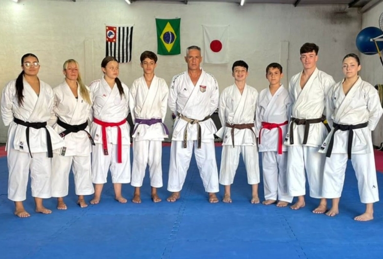 Atletas da Academia Ryu Karatê Do disputam vaga para final  do Paulista em Carapicuíba