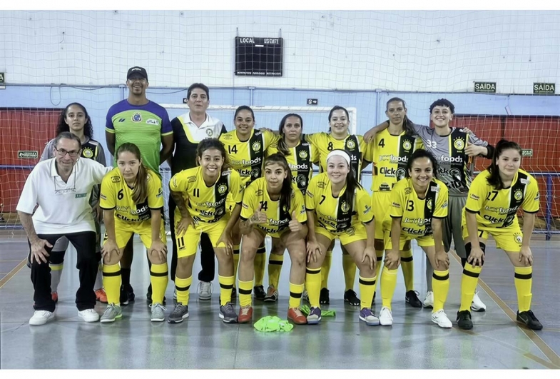 Equipe feminina de futsal vence Jogos de Verão de Paranapanema