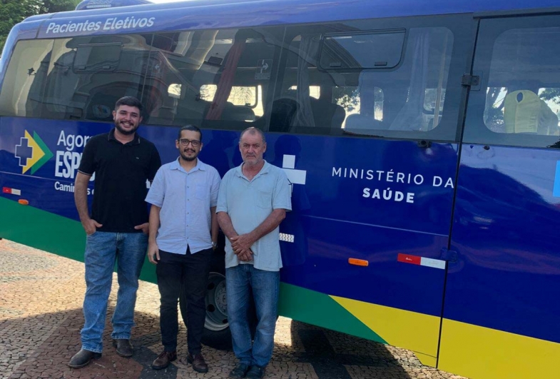 Os vereadores Léo Maia, Prof. Henrique e Toninho do Batista