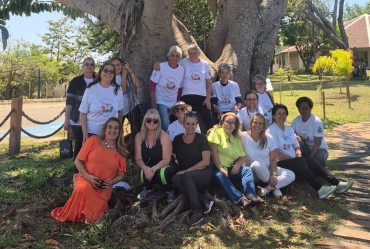 CRAS Bonsucesso promove integração entre idosas no Camping Municipal de Avaré
