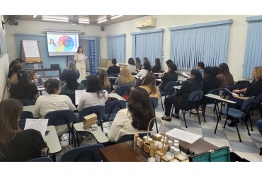 CMEC Fartura realiza 4º Café e promove reflexão sobre violência contra a mulher e saúde emocional