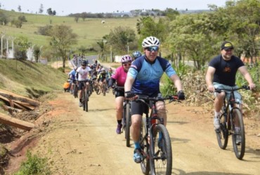 2º Passeio Ciclístico da Padroeira é sucesso em Fartura