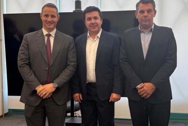 Prefeito Cristiano Amorim reivindica mais efetivo policial em reunião com secretário de Segurança Pública do estado de São Paulo