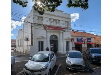 Bradesco e Santander se despedem de Fartura com foco no digital