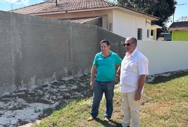 Prefeitura de Fartura resolve problema antigo no muro do Lar São Vicente de Paulo 