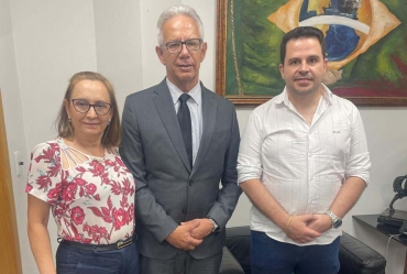 Coronel Macedo recebe novos investimentos em saúde garantidos pelo deputado Edson Giriboni