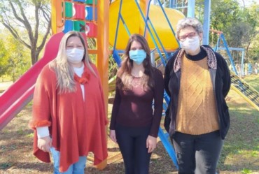 Nathalia, professora farturense, tem trabalho reconhecido por boas práticas durante pandemia