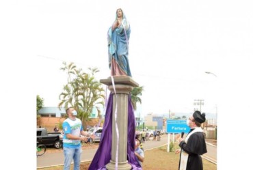 Feriado em Fartura é marcado por homenagens à santa padroeira